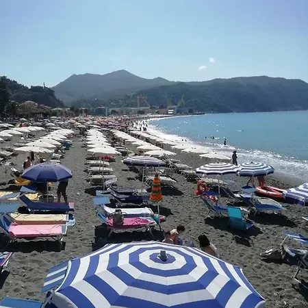 Διαμέρισμα La Maison Due Guestin Σέστρι Λεβάντε